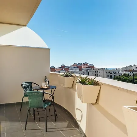 Sol Vista Penthouse Ref #93 * エステポナ