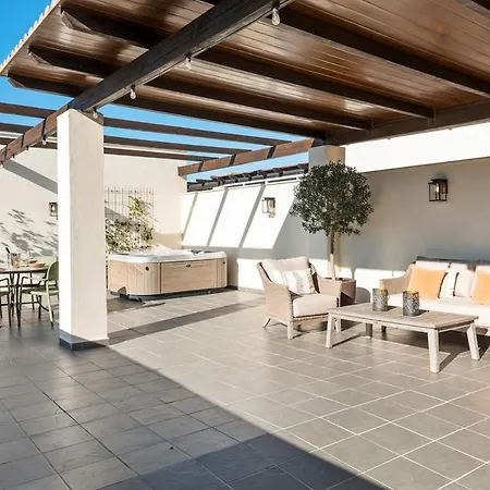 Sol Vista Penthouse Ref #93 アパート