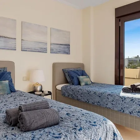 Sol Vista Penthouse Ref #93 アパート *